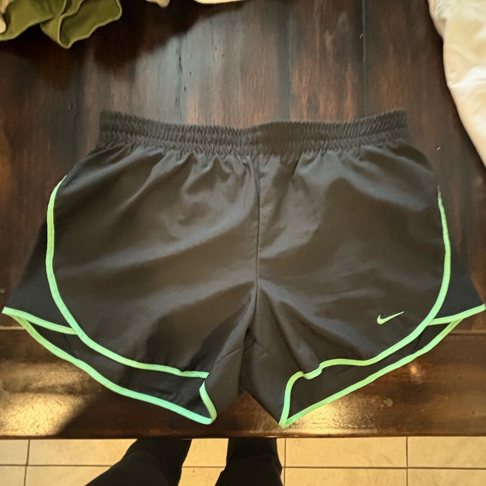 Nike black and green fit dry shorts small